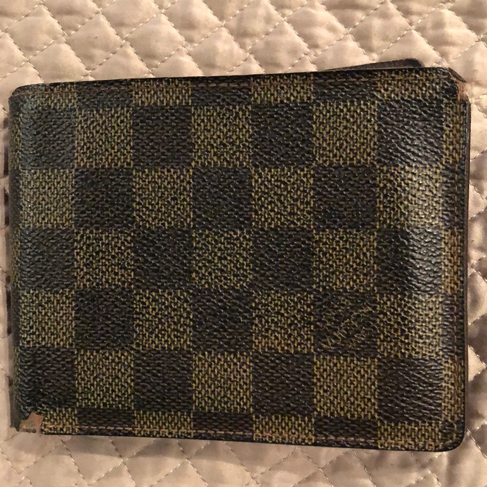 LV wallet